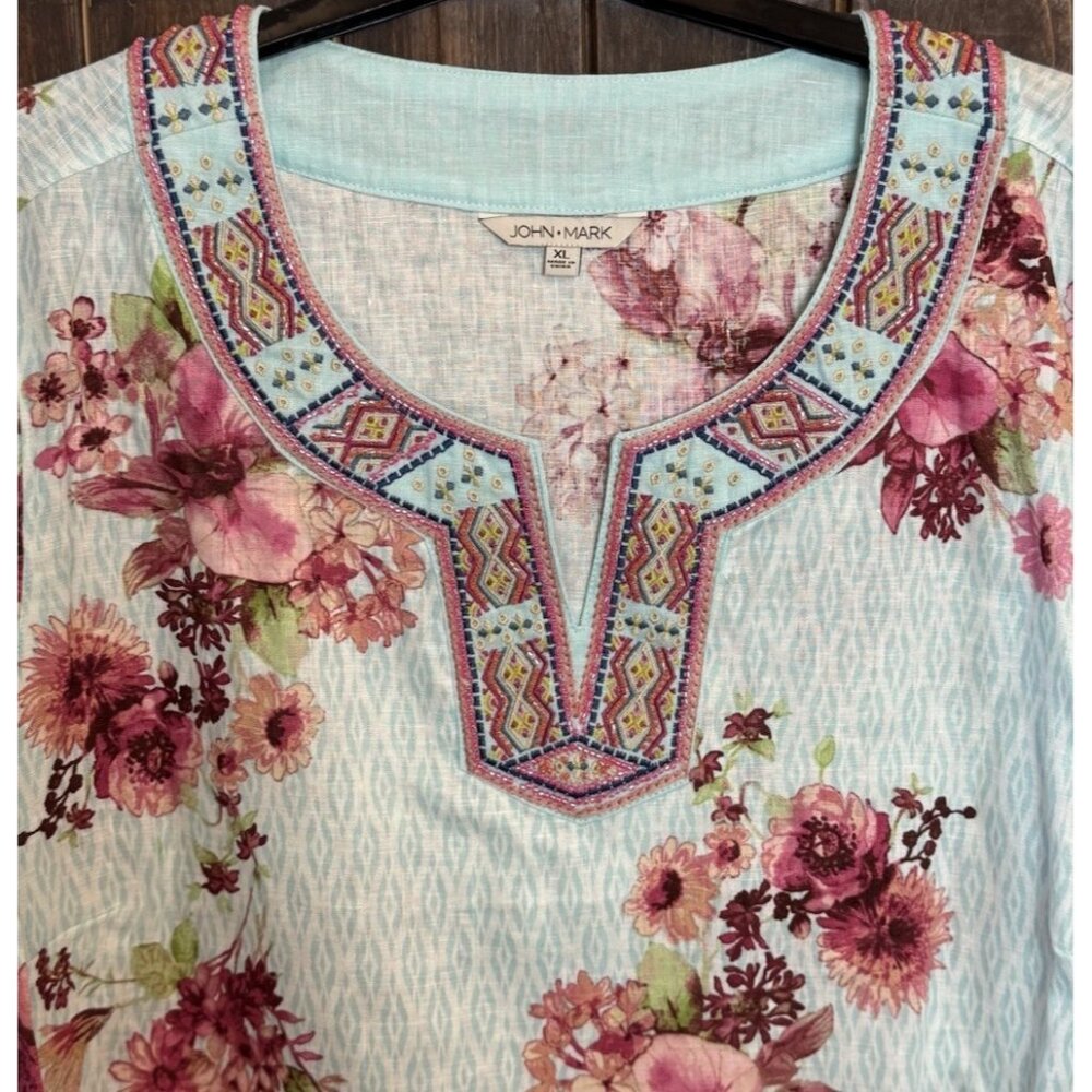 John Mark Size XL Ice Blue Floral Embroidered Beaded 3/4 Sleeve Tunic Top - Picture 2 of 10